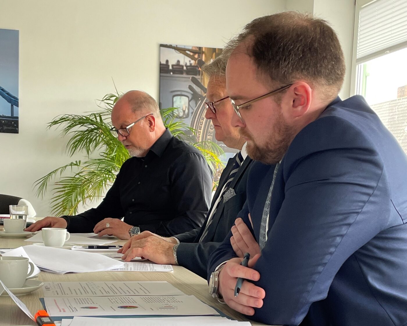 Behind the scences_Pressegespräch_2_bear.